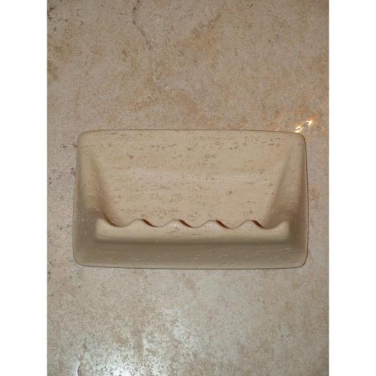 kamenny mydelnicka kupelna doplnky vapencova mydelnicka travertin kupel zariadenie sanita venkovsky mediteransky elegantny.jpg